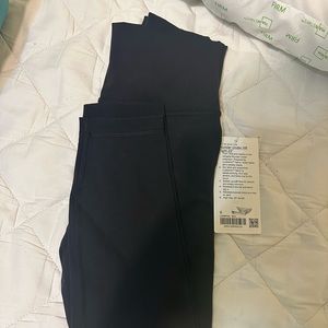 Black Lululemon Wunder Under High Rise Leggings 
25” Inseam